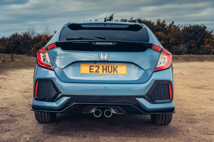  Honda Civic Sport Hatchback 2017 года  (UK) (фото 38 из 40)
